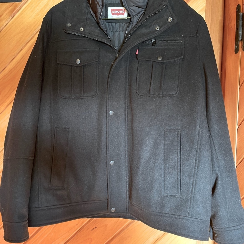 Levis mens jacket. Navy blue. NEVER WORN